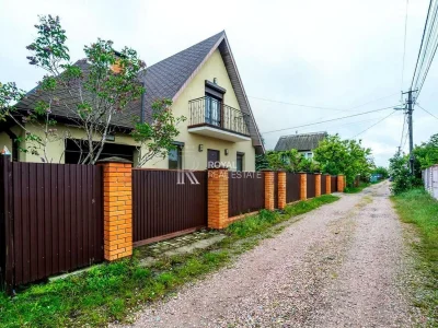 Продаж Дім