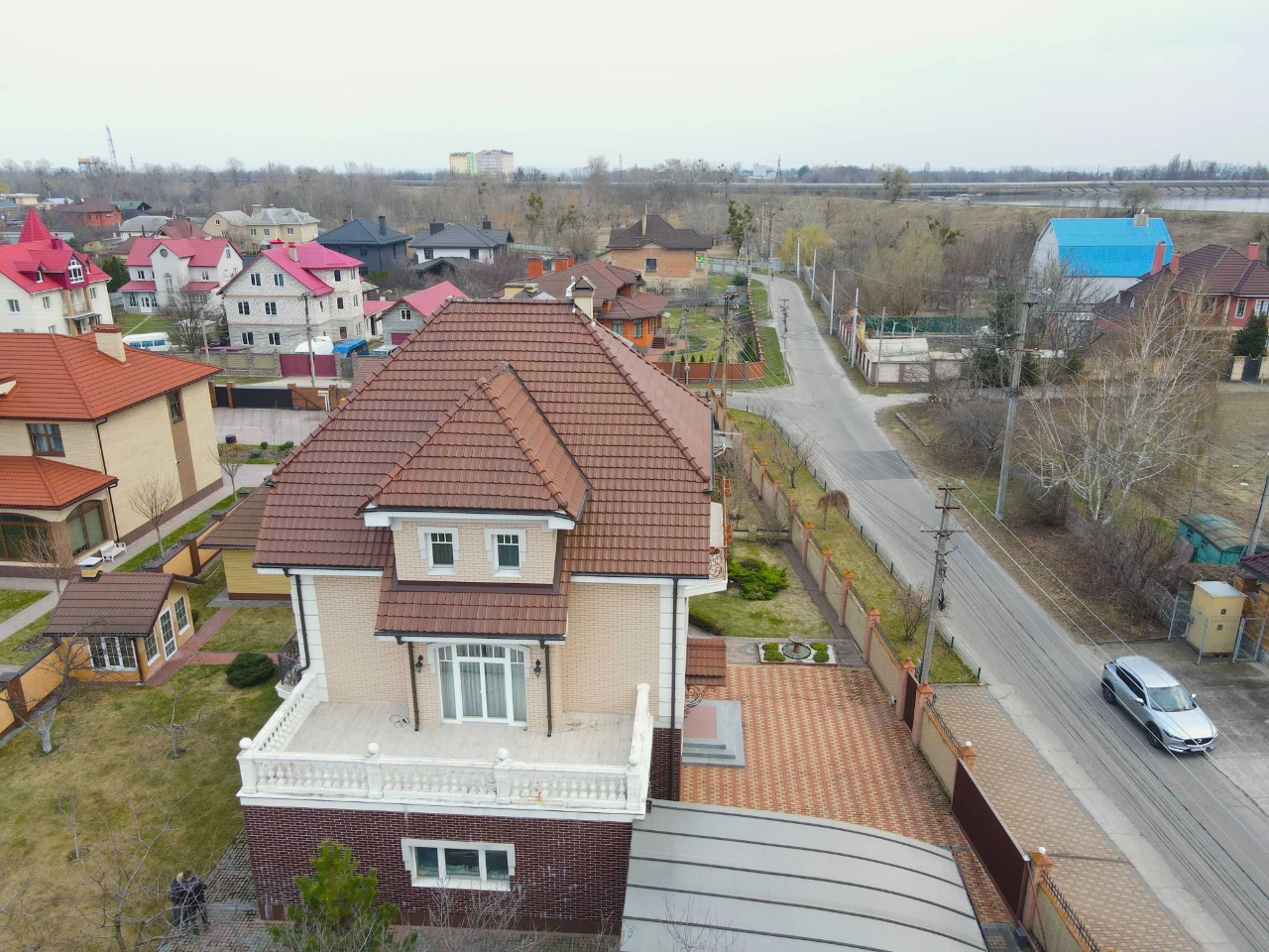Елітний будинок 287 м² біля Межигір’я | Козяча Спина | баня