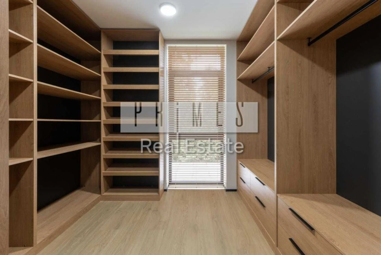 Продаж будинку, басейн, вихід до води, Riviera Village, Вишг
