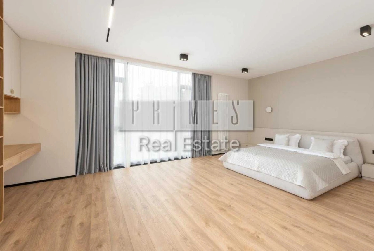 Продаж будинку, басейн, вихід до води, Riviera Village, Вишг