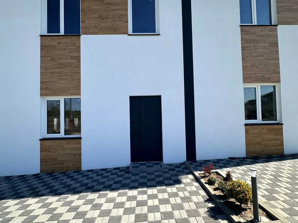 Будинок. Ірпінь, Західна