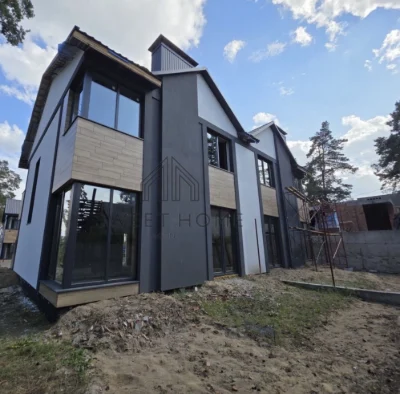 Продаж дуплексу 120 м² в Ірпені | 2,5 сотки землі | $85 000