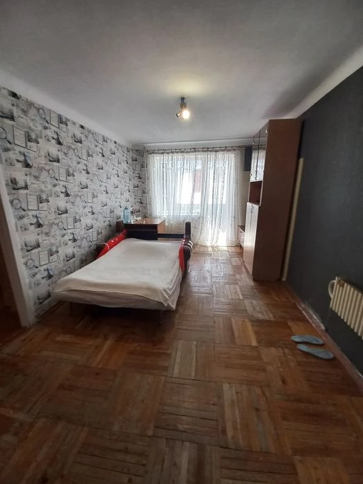 For sale 1 room Moskalevka, Zavod Shevchenko, Akademika Bogomol
