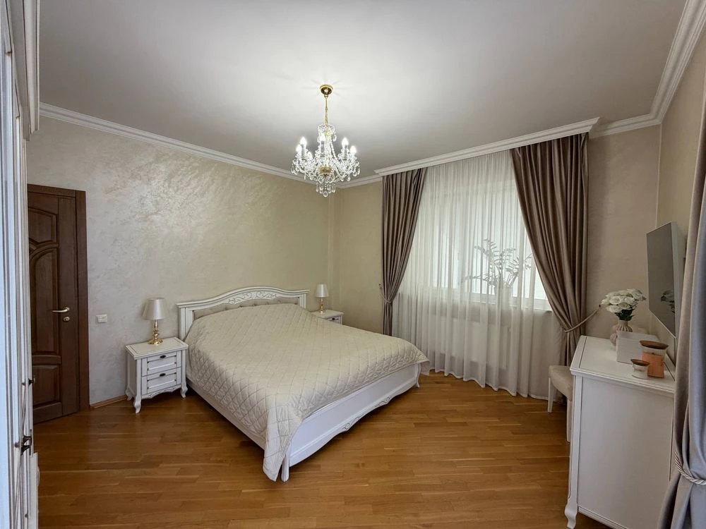 Продаж якісного будинку 160м² біля Центрального парку в Ірпе