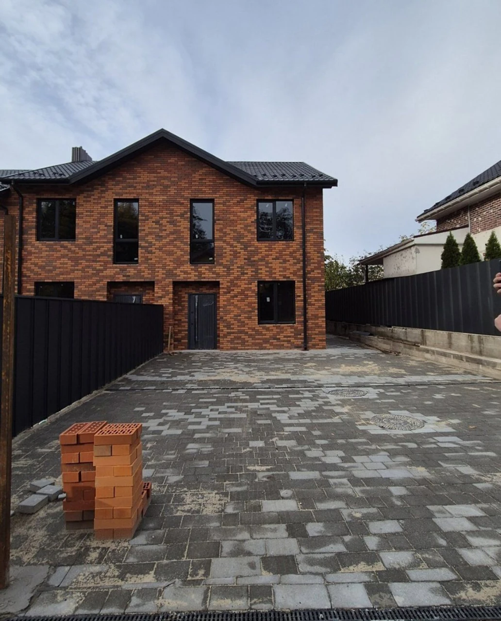 Продаж кутового таунхауса в зеленій частині Ірпеня | 100 м²
