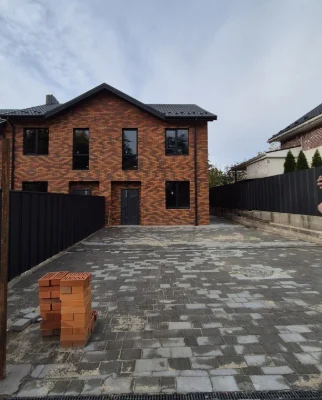Продаж кутового таунхауса в зеленій частині Ірпеня | 100 м²