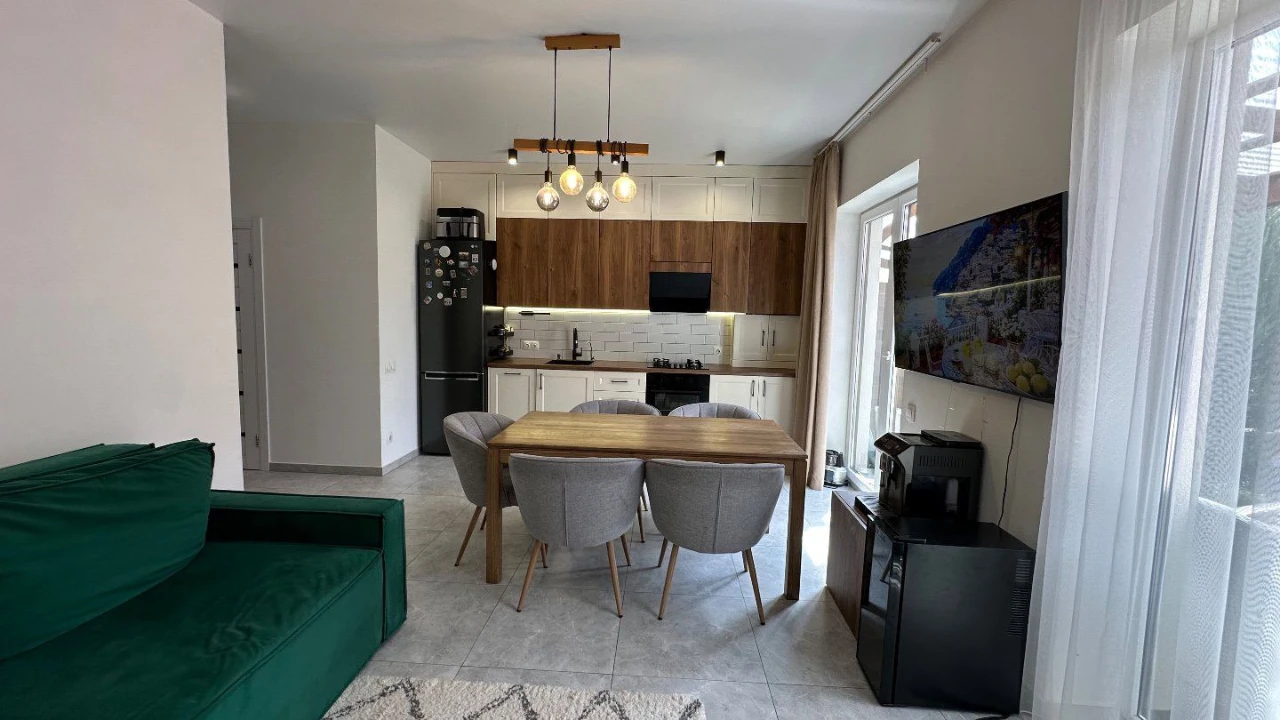 Таунхаус Ірпінь центр, район Roshen, 100 м² + мансарда 35 м²