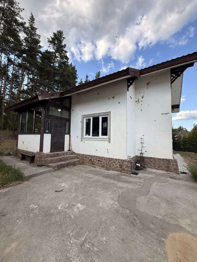 Продається будинок. 113 м2. КМ Стоянка 2. 10 соток землі. Гараж