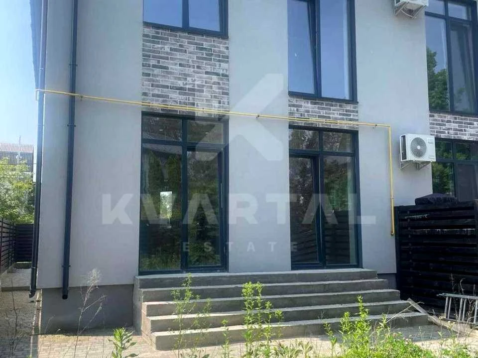 Будинок. Ірпінь, Наталії Околітенко вул.