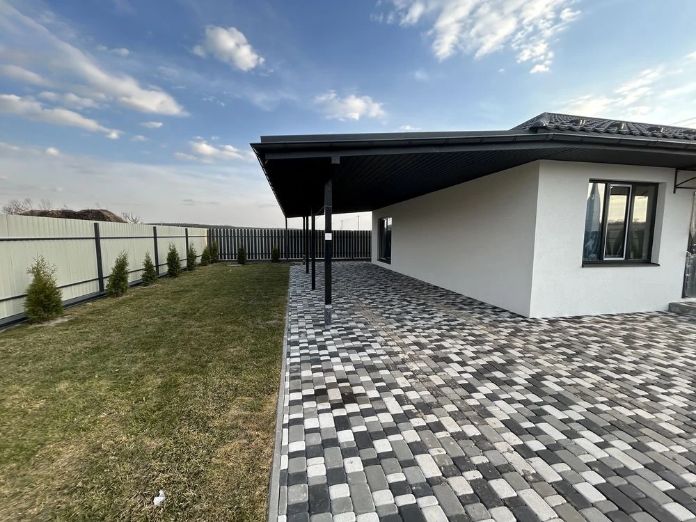 Продаж окремого будинку 95 м² | 5 соток | 3 спальні | без ко