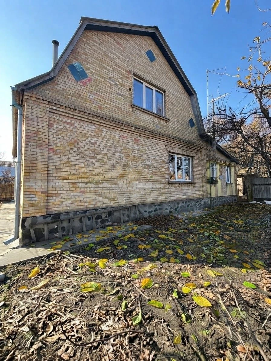 Продам м. Буча будинок + 11.5соток землі