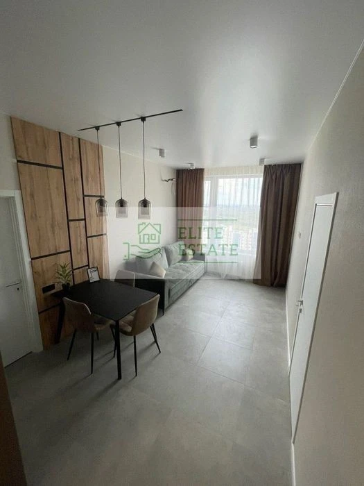 Spectacular 2-room apartment 60m² with renovation and furniture in the Metropoli residential complex