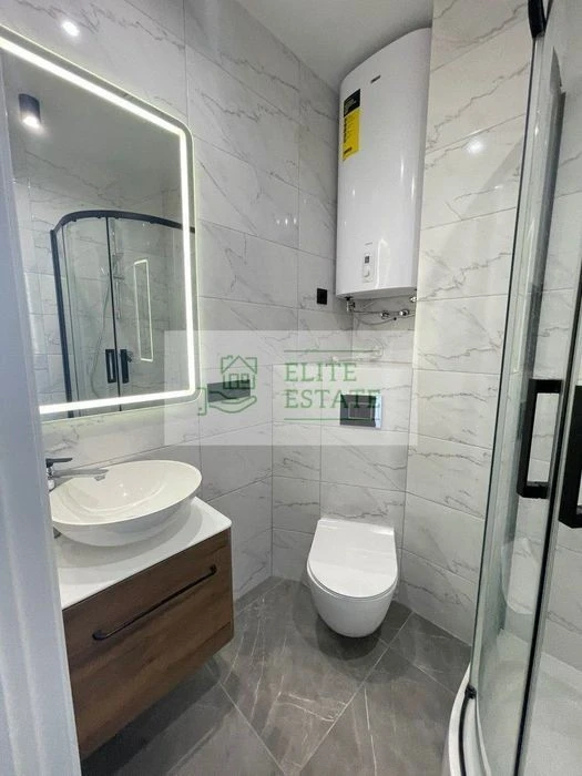 Spectacular 2-room apartment 60m² with renovation and furniture in the Metropoli residential complex