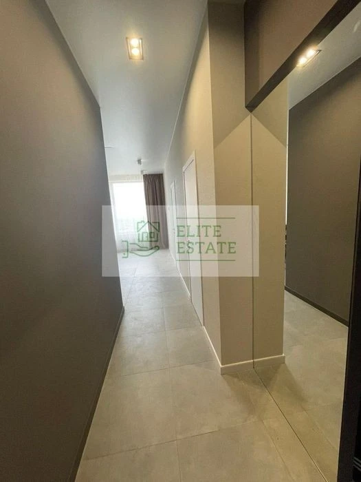 Spectacular 2-room apartment 60m² with renovation and furniture in the Metropoli residential complex