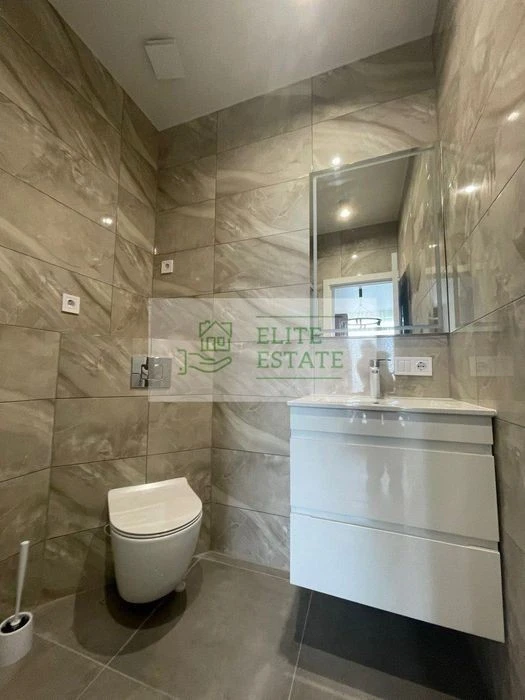 Spectacular 2-room apartment 60m² with renovation and furniture in the Metropoli residential complex