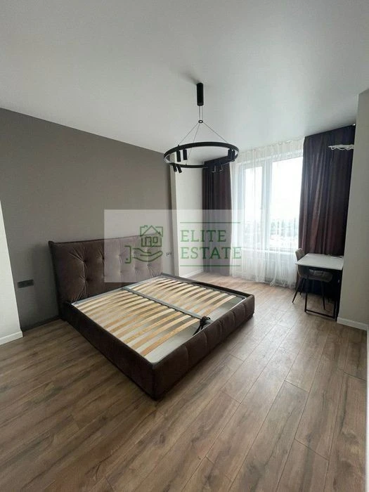 Spectacular 2-room apartment 60m² with renovation and furniture in the Metropoli residential complex