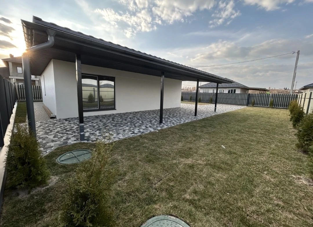 House for sale 95m² with a plot of 5 acres in Irpin! No commission