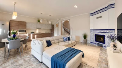 Таунхаус в Ірпені з ремонтом. 165,2 м². Гараж,  камін та вла