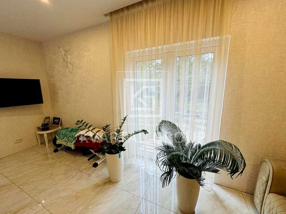Дом. Ирпень, улица Гоголя
