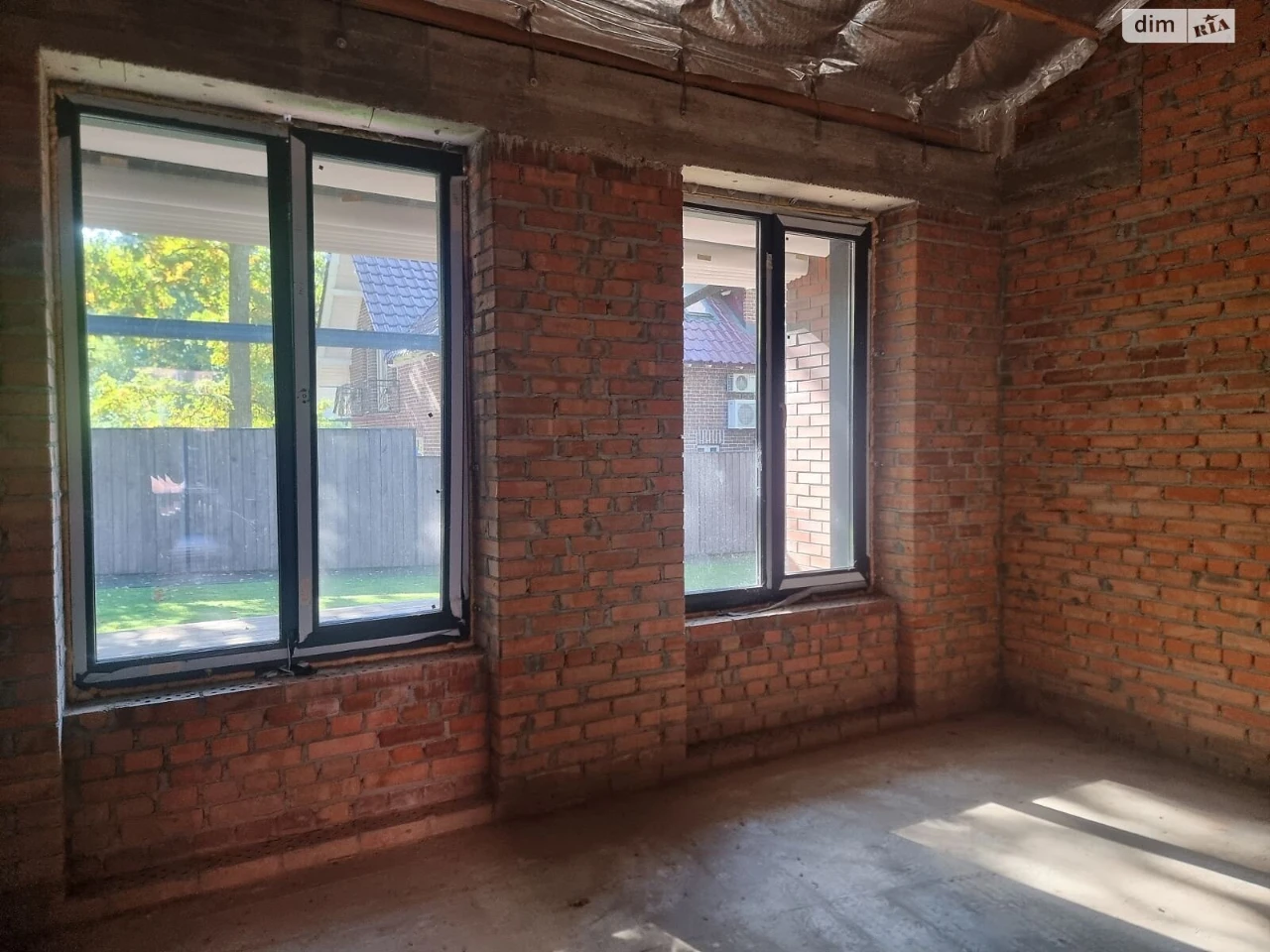 Продаж Будинку