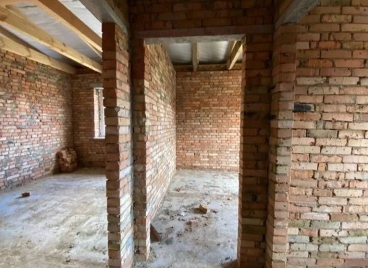 Quadruple duplex for sale in Tyazhylov.