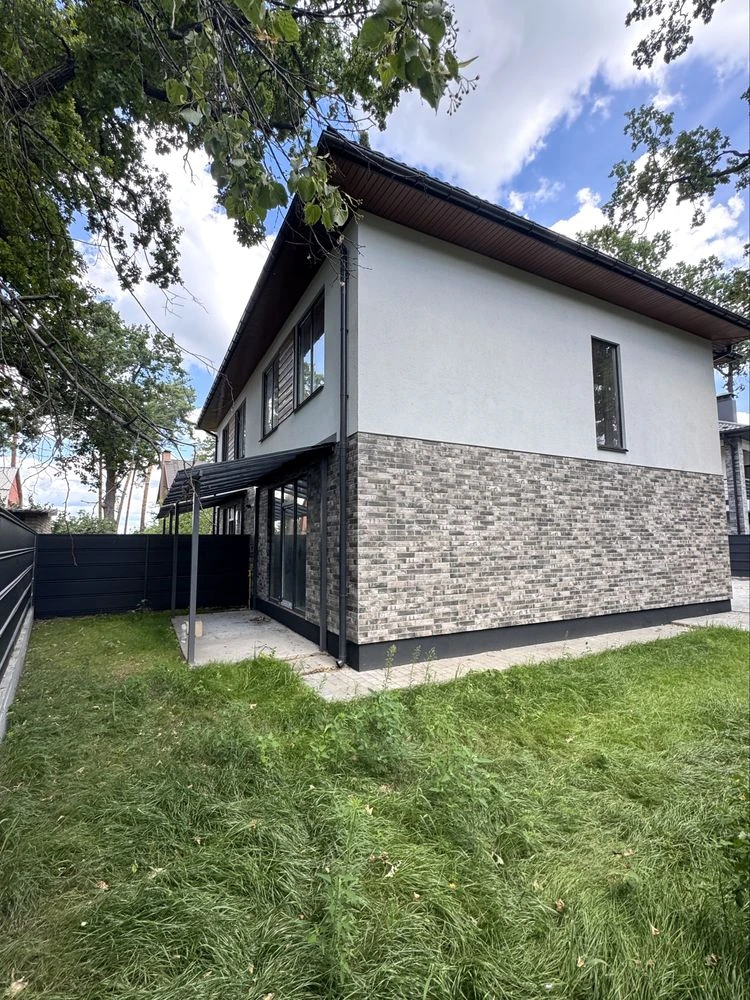 Продаж! Дуплекс біля парку Незнайки, 140 м², 4 спальні + кабінет