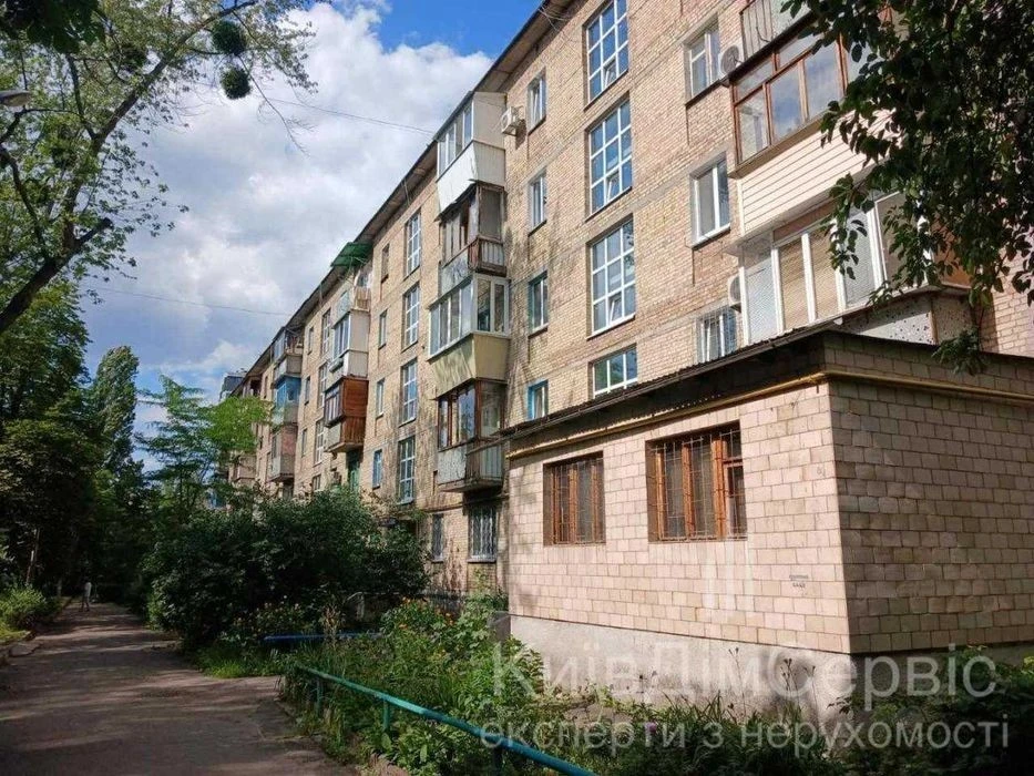2-apartment for sale Sirozhupanniky 30B Voskresenka