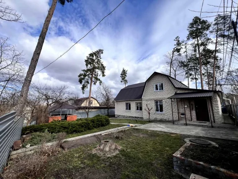 Будинок. Ірпінь, вулиця Академіка Ромоданова