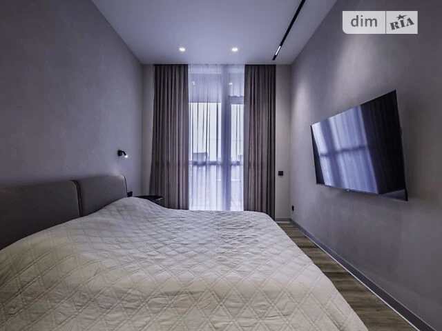 Продаж 2к квартири 85 кв. м на туп. Фортечний 7В • ID 347279