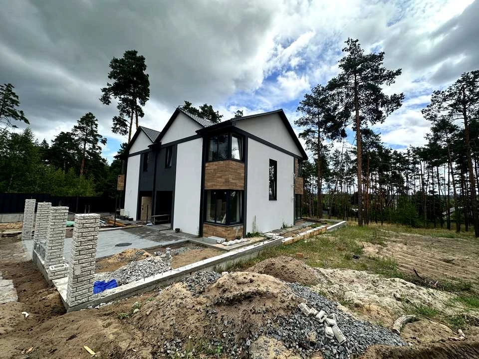 Дуплекс. Ірпінь, Львівська вулиця