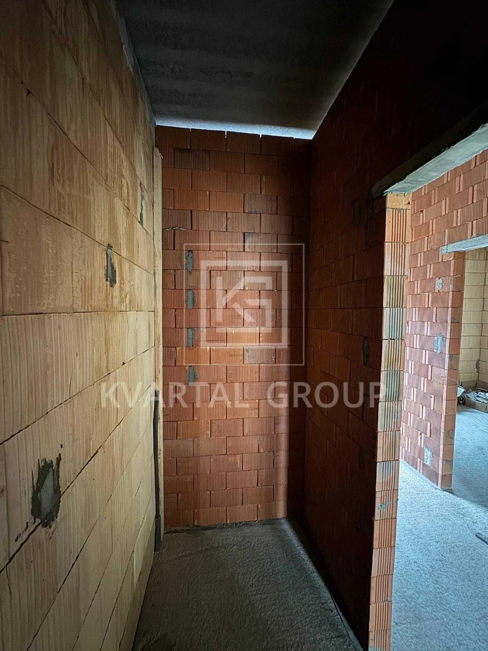 Продаж Таунхаусу площею 125 м², 3 поверхи в самому центрі мі