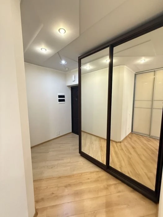 For sale 2 rooms, apartments WITHOUT% Urlivska St. 40, Osokorky