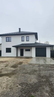 продам будинок буча