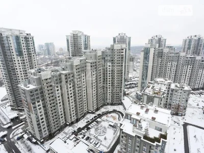 Продаж 3к квартири 174 кв. м на вул. Андрія Верхогляда 14А •