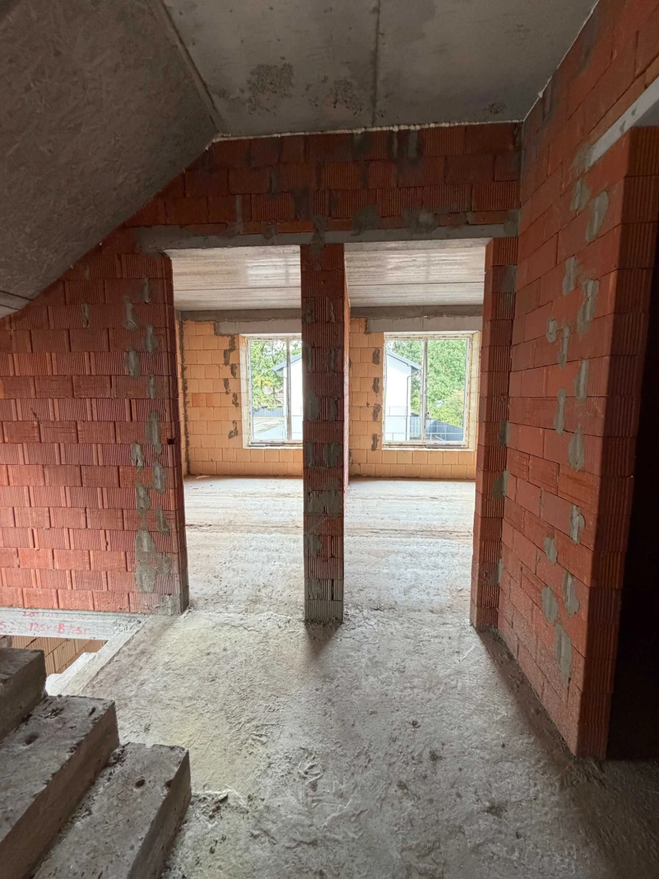 Продаж дуплекса поруч з парком центральним, газифікований, ц