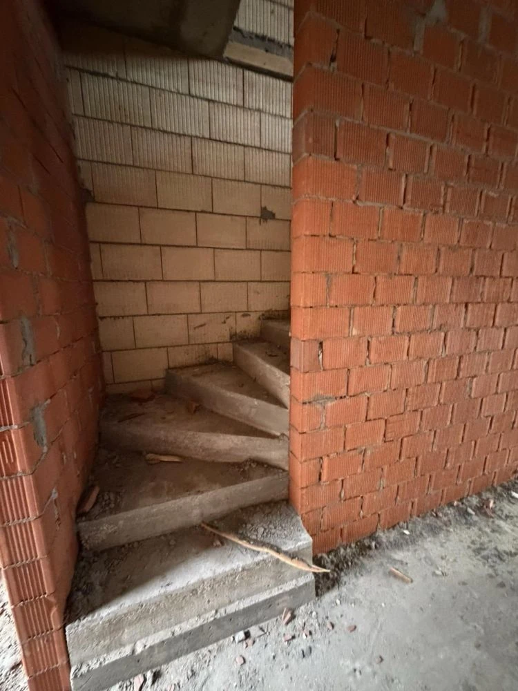 Кутовий таунхаус з власною ділянкою в парку «Дкбки»