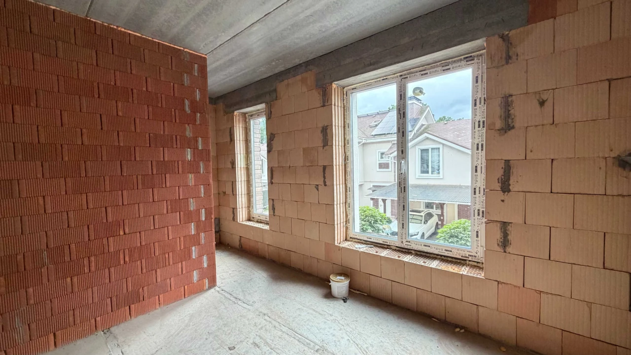Таунхаус у центрі міста | 84 м² + 35 м² мансарди