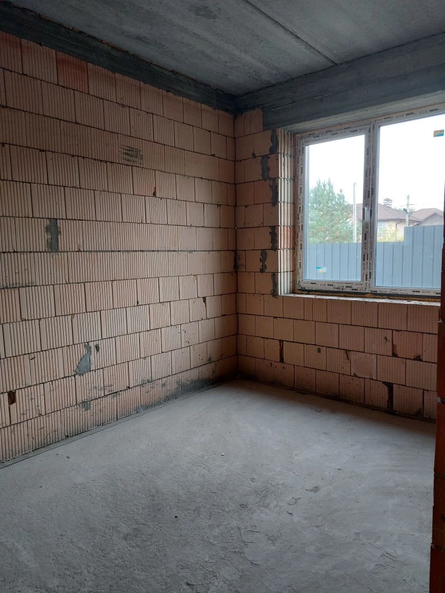 Продам ідеальний будинок  по вул. Глазового, 31. Без комісії