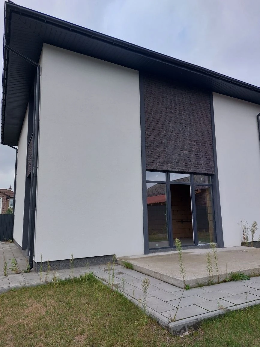 Продам ідеальний будинок  по вул. Глазового, 31. Без комісії