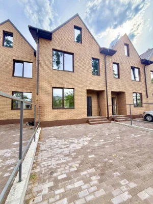 Townhouse in the center of Irpin! Eurobuilding!