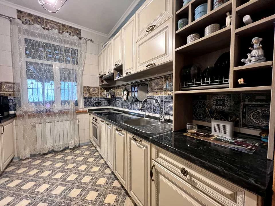 Будинок. Ірпінь, вулиця Богдана Хмельницького