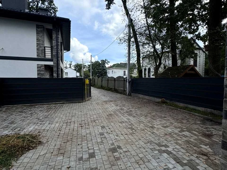 Будинок. Ірпінь, Академіка Ромоданова вул.