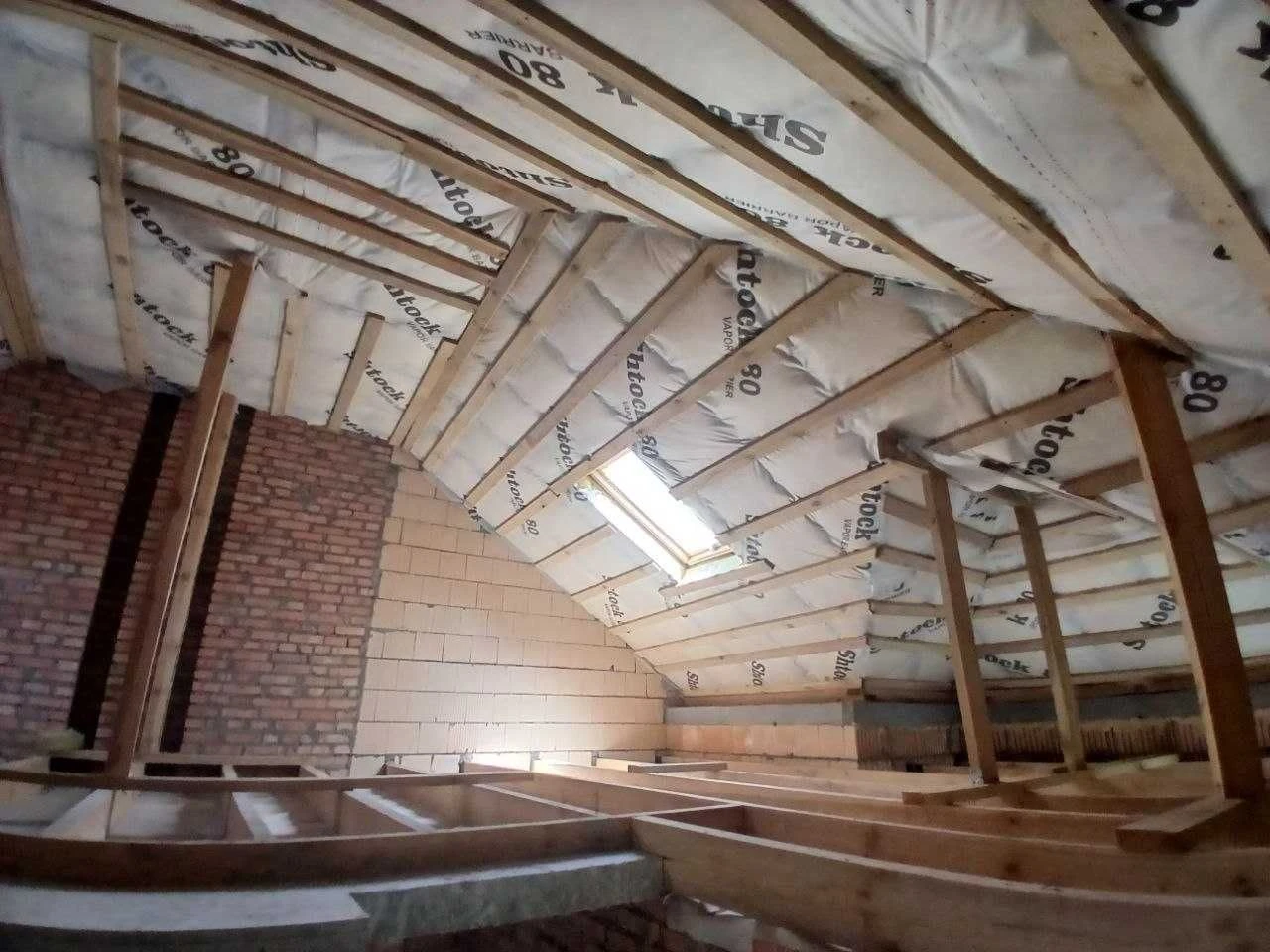 Продаж будинку біля парку Незнайки!