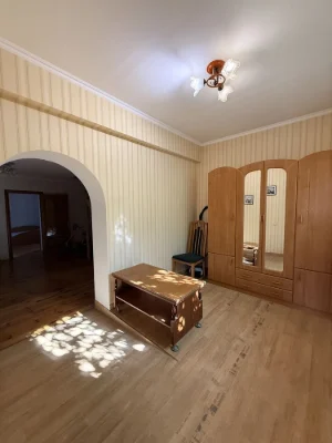 Продаж будинок 149м2 з ремонтом,з гарежам,газ, 6 соток