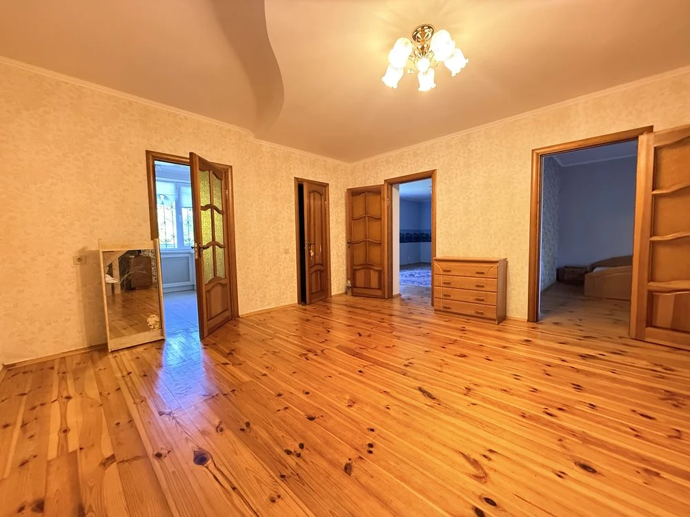 Продаж будинок 149м2 з ремонтом,з гарежам,газ, 6 соток