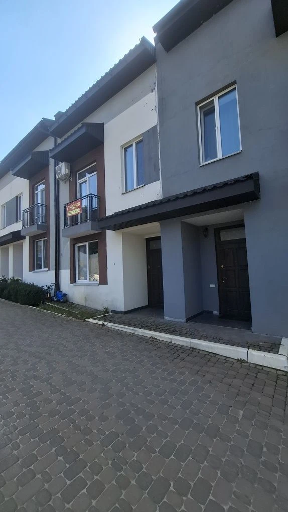 Продам таунхус з ремонтом в м. Ірпінь