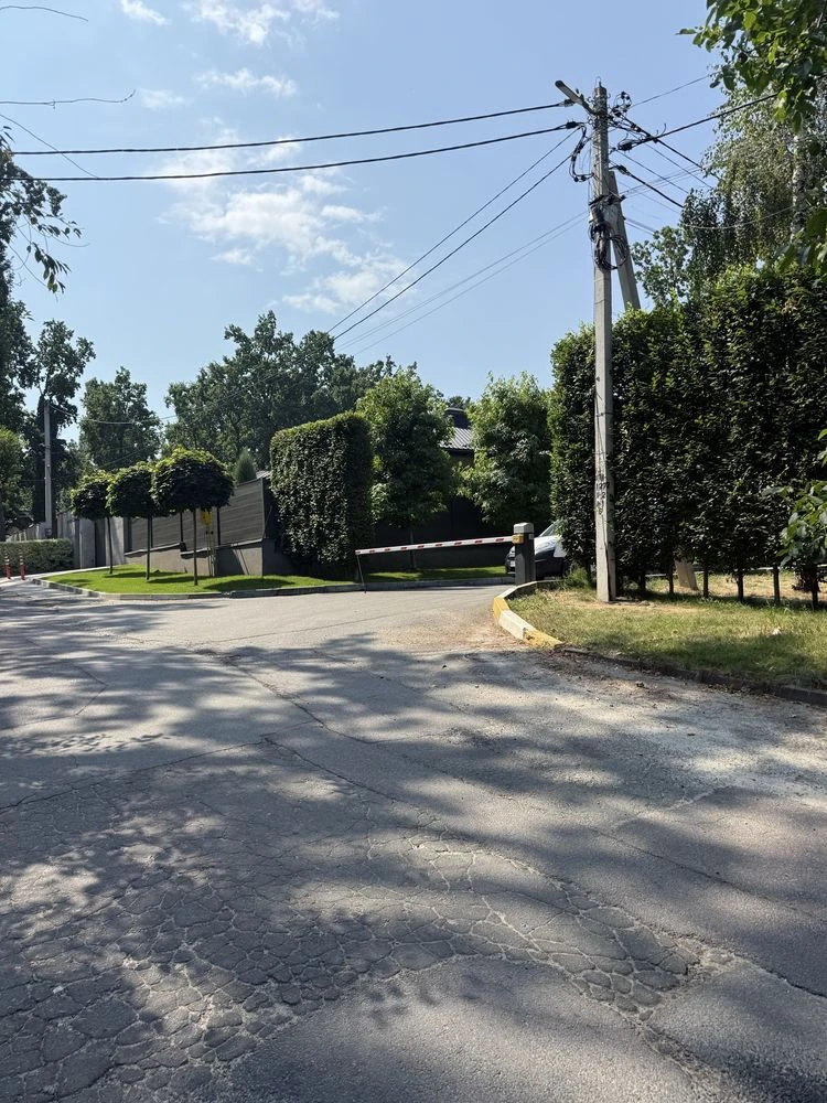 Будинок з ПІДВАЛОМ 215м2 на 6 сотках в ЕЛІТНОМУ КМ міста. Це