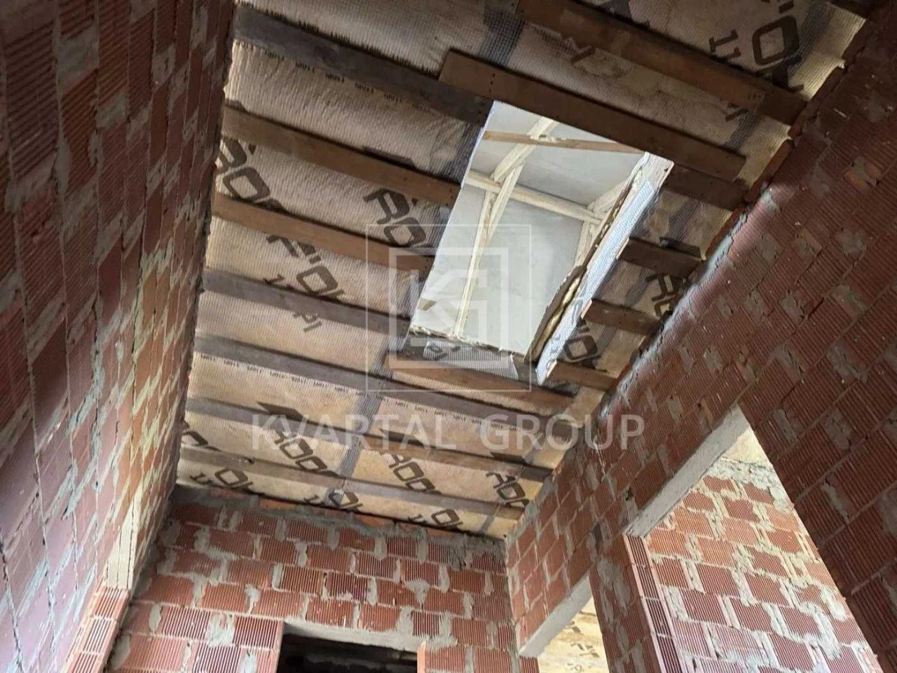 Townhouse 95 m² in Stoianka! Your own yard, convenient access to Kyiv