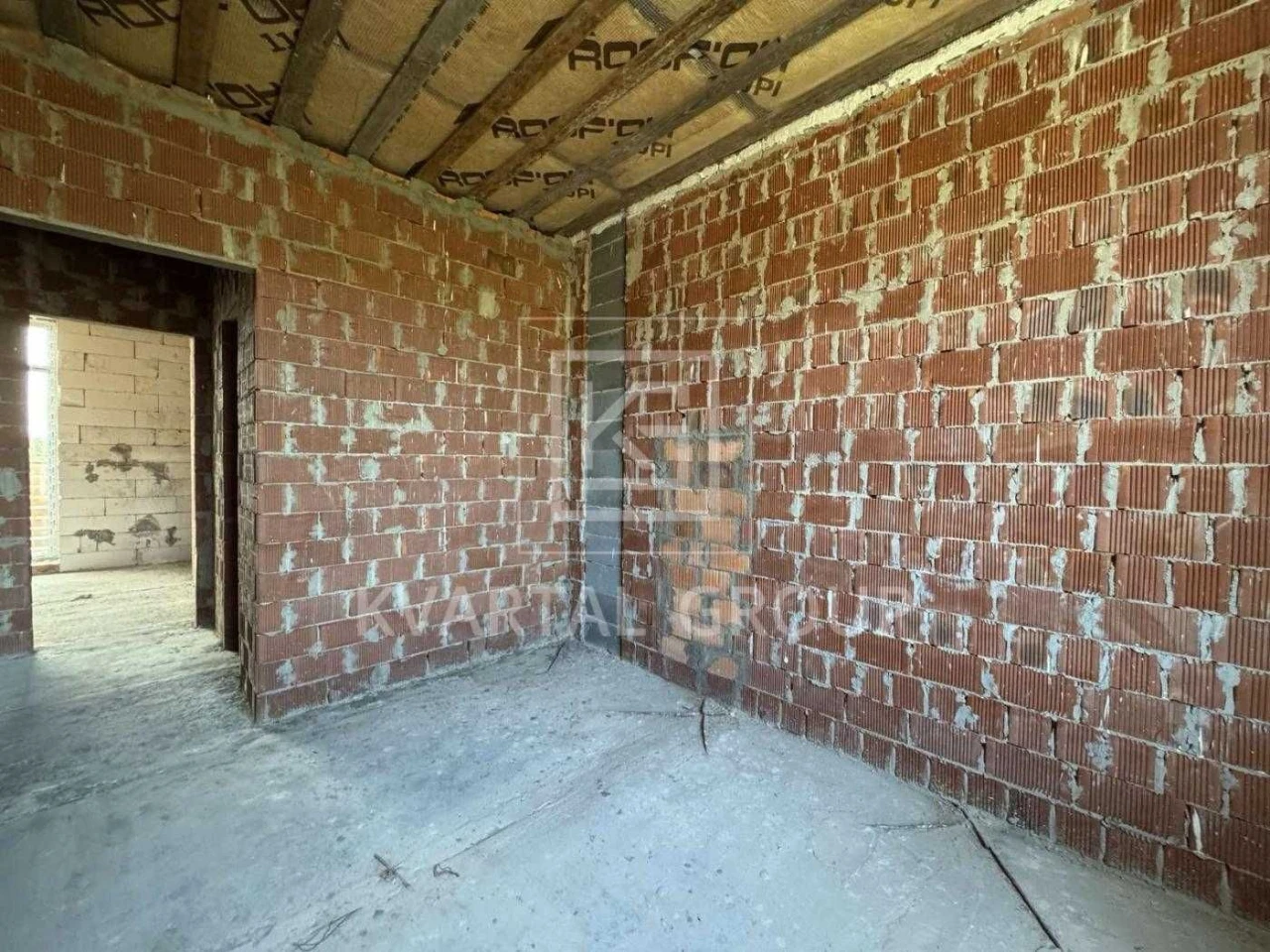 Townhouse 95 m² in Stoianka! Your own yard, convenient access to Kyiv