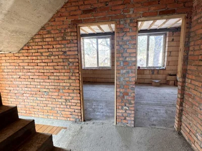 Будинок. Ірпінь, вулиця Академіка Ромодова (Льва Толстого)